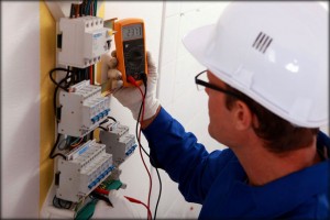 Eletricista na Santa Cecília